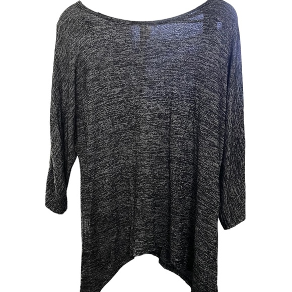 Ultra Teeze Women's Black and Grey Shark Bite Tunic Size 1X - Picture 1 of 6